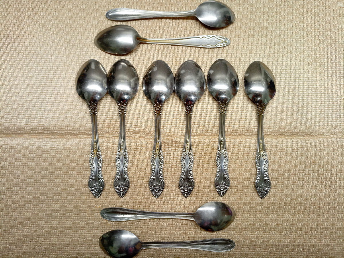 Вот такие чайные ложки. Ребенок чай попил, не допил и ложку в кружке оставил... Знакомо?