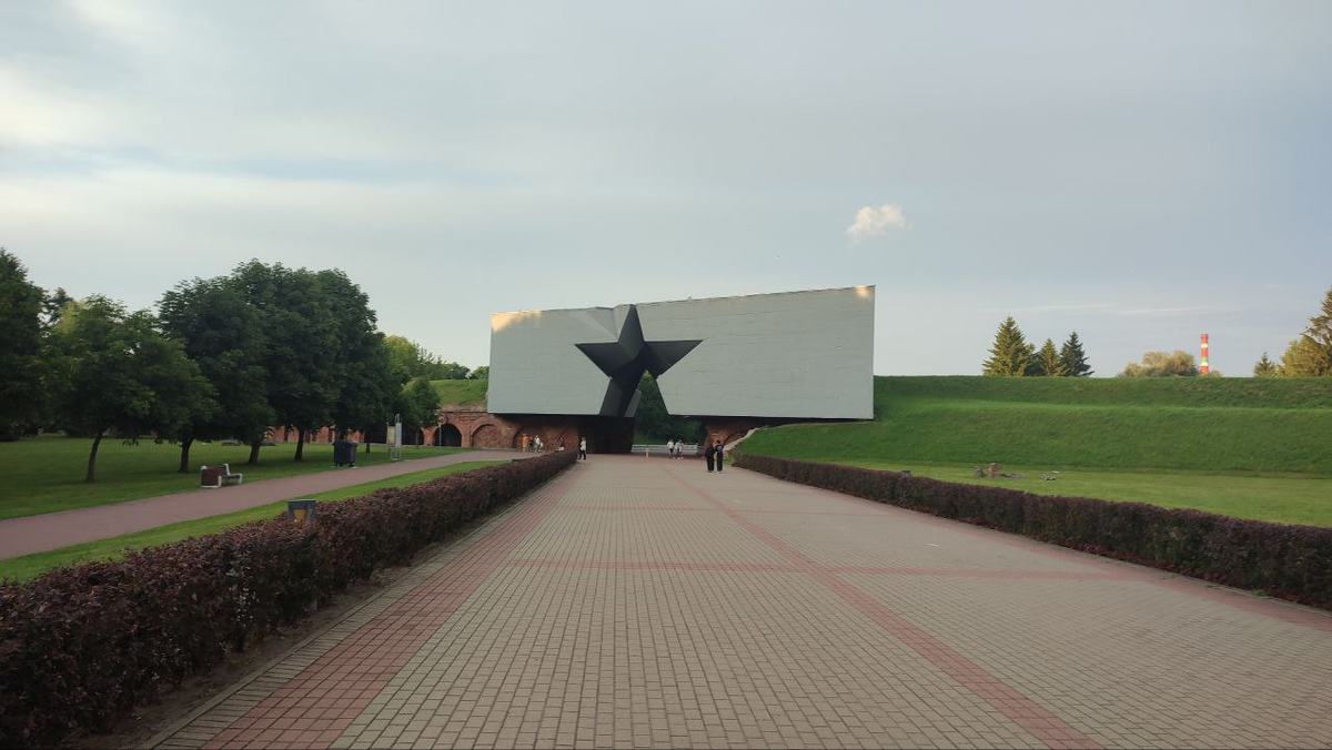 Главный вход