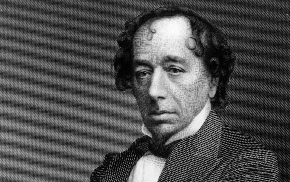 Бе́нджамин Дизраэ́ли (с 1876 года граф Биконсфильд; англ. Benjamin Disraeli, 1st Earl of Beaconsfield; 21 декабря 1804, Лондон — 19 апреля 1881, Вестминстер, Лондон, Британская империя) — британский государственный деятель Консервативной партии Великобритании, премьер-министр Великобритании в 1868 году и с 1874 по 1880 год, член палаты лордов с 1876 года.