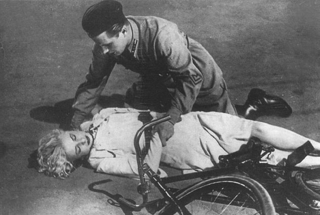 "Как объяснить - какое счастье была эта женщина"