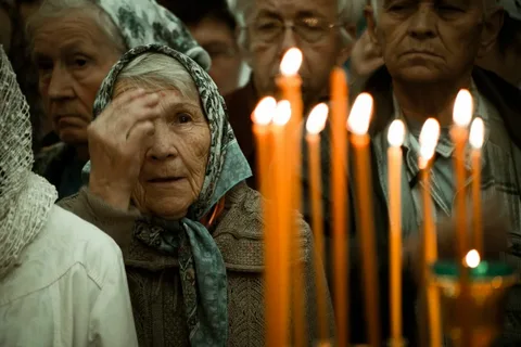 «...Только молитвами мамы да бабушки я и живу». Почему именно у бабушек и мам такая сила?