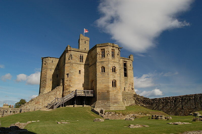 Замок Уолворт, где зимовал в 1407 году наш герой. Автор фото: Draco2008 from UK. Warkworth Castle, CC BY 2.0, https://commons.wikimedia.org