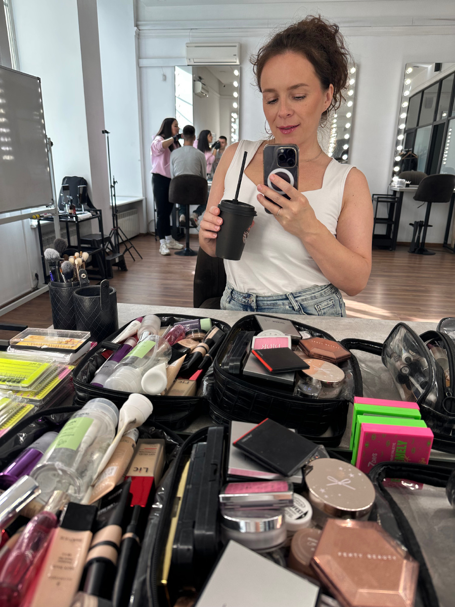 Разбираем пошагово макияж