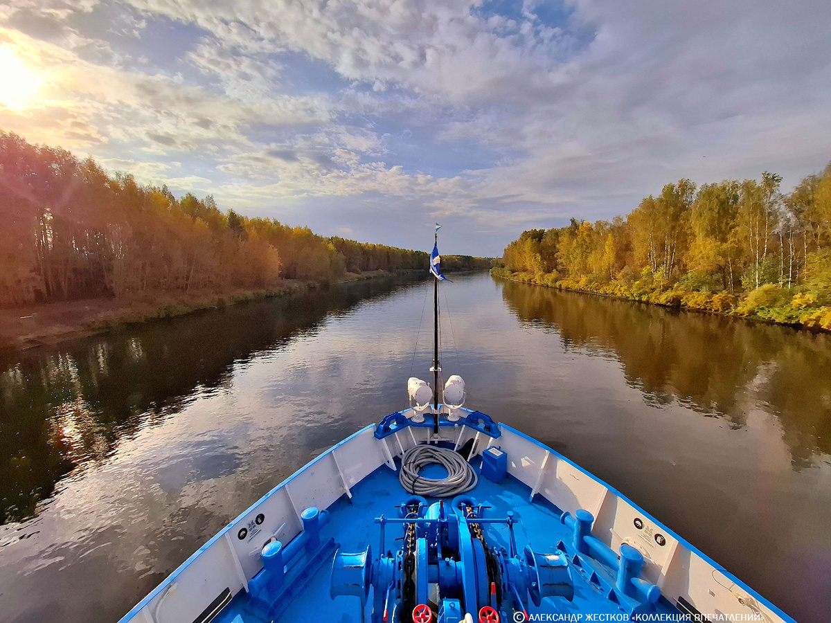 Октябрьский денек на канале имени Москвы
