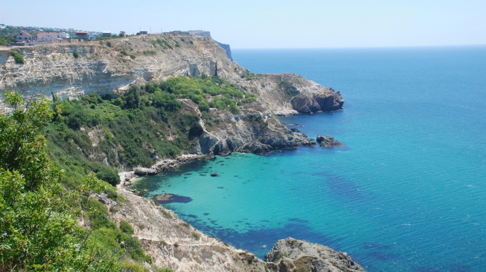    Почему Чёрное море называют мёртвым и что оно скрывает под своей гладью