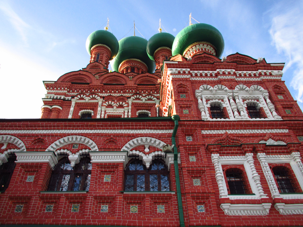 Троицкий храм XVII века в Останкине