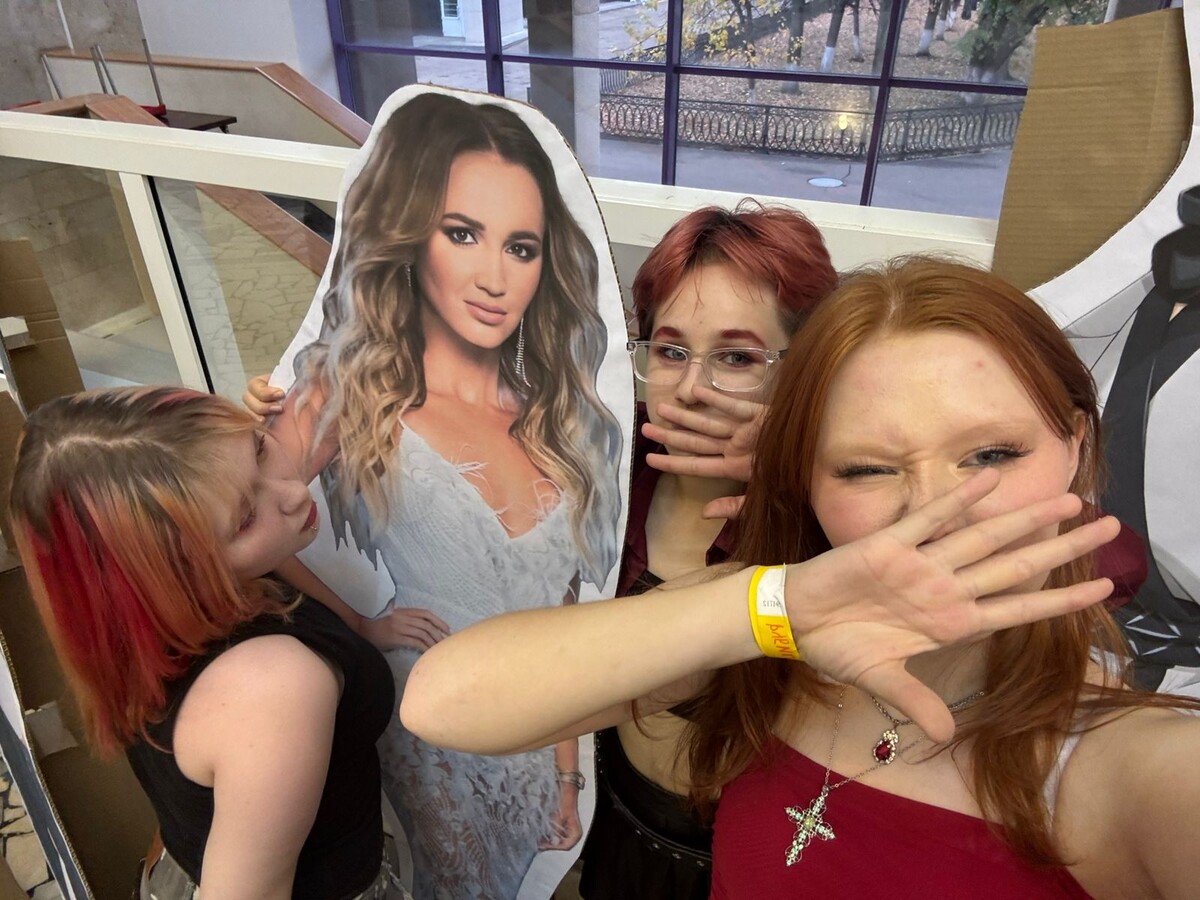 Хотели ростовую куклу Бузовой выиграть, но не повезло. Хорошо съездили!