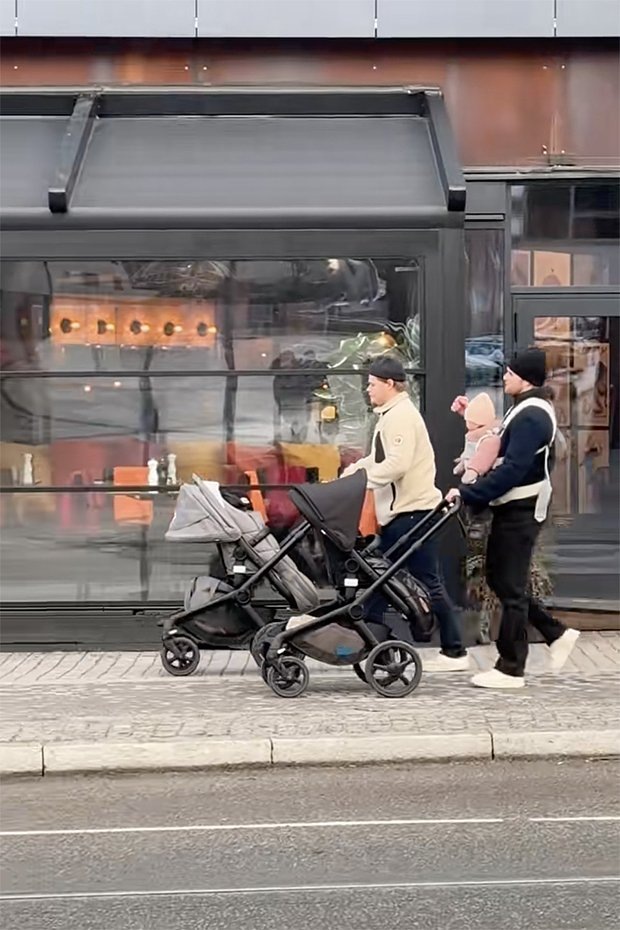    Кадр: @babybjorn