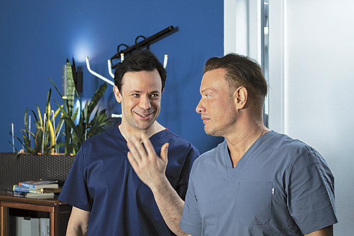 Кадр из сериала "Акушер"/ в роли зав. отделения Сорокина