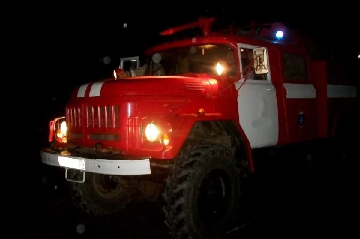    В Сургуте при пожаре погибли женщина и двое детей