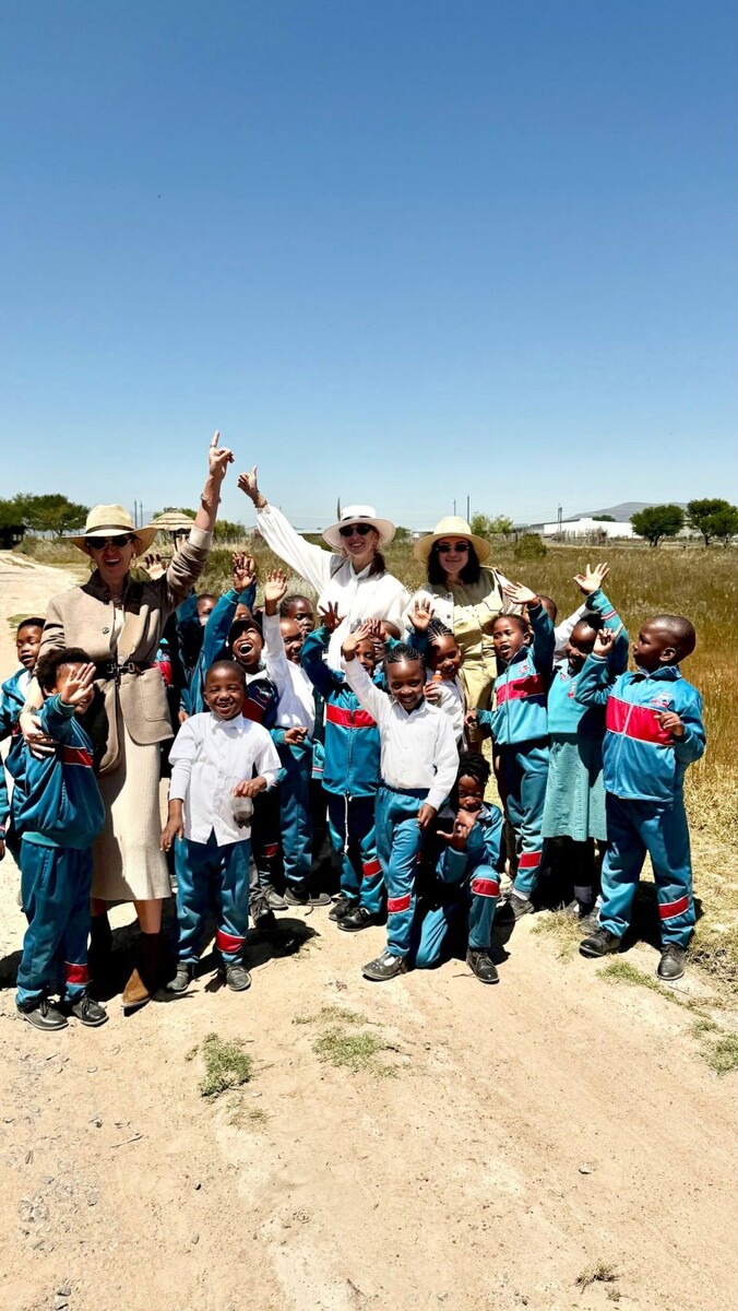    Полина Диброва в Африке. Источник: t.me/dibrovapolina