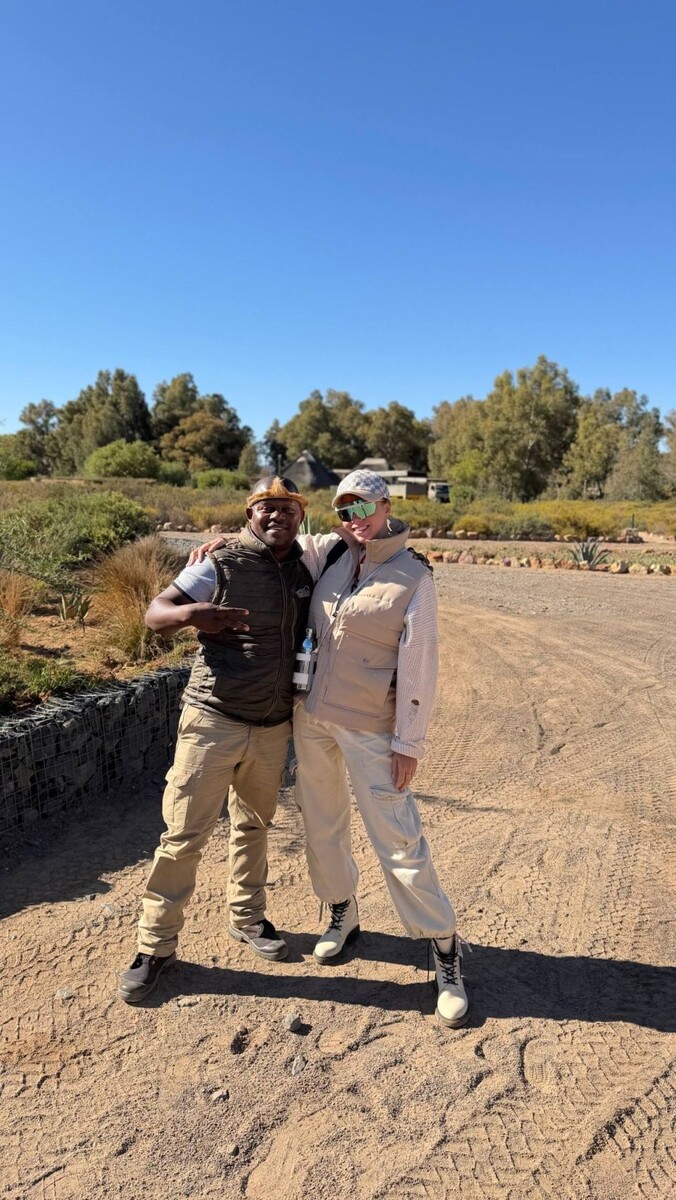    Полина Диброва в Африке. Источник: t.me/dibrovapolina