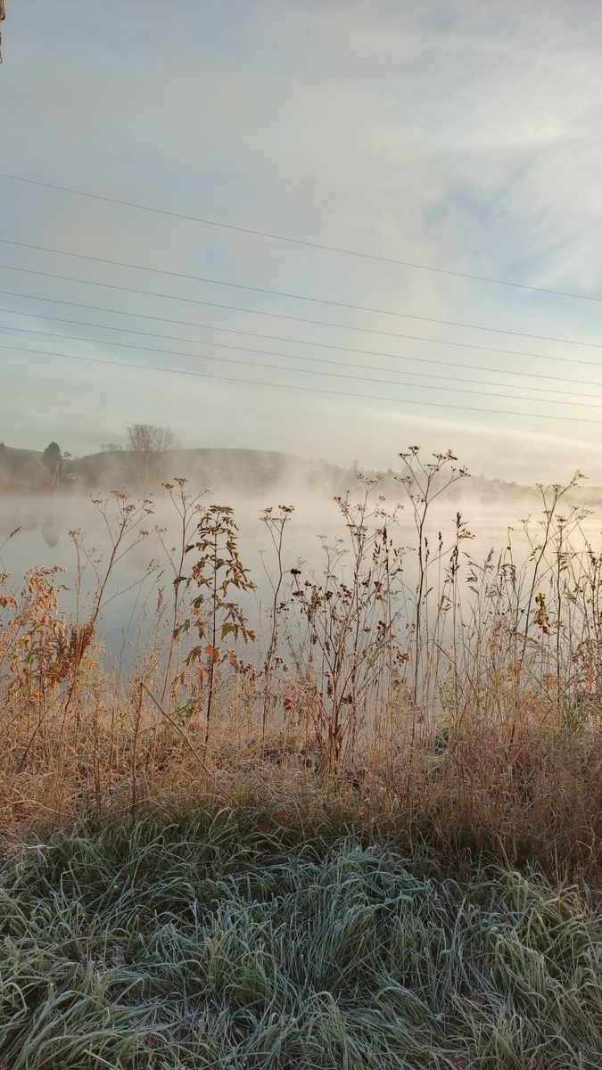 Увидела у дочки подборку ее фотографий с красотами нашего поселка. Не удержалась - утащила к себе. Буду теперь в ближайших статьях показывать)))