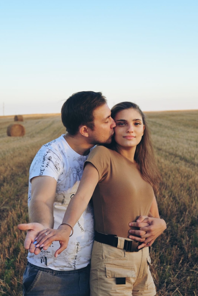 Дарья с мужем на отдыхе.