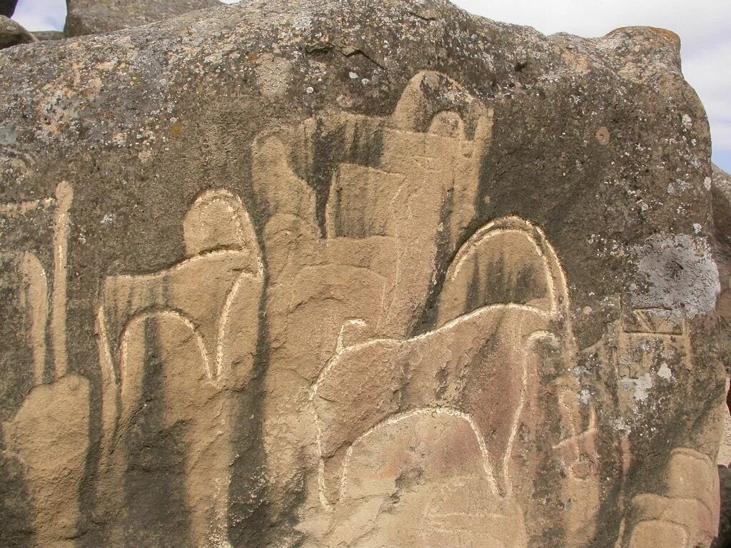 Огромный исторический пласт, запечатлённый на стенах гобустанских скал, показывает, насколько важны искусство и культура. Источник фото - https://clc.li/FUicy