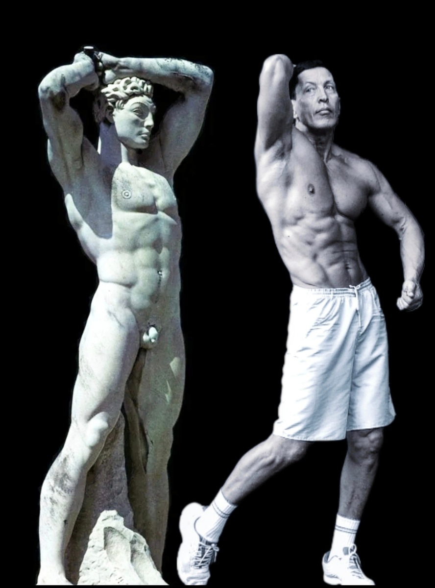 Фото античного Бога  и автора