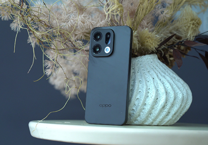 Обзор OPPO Find X9: флагман с двумя недостатками