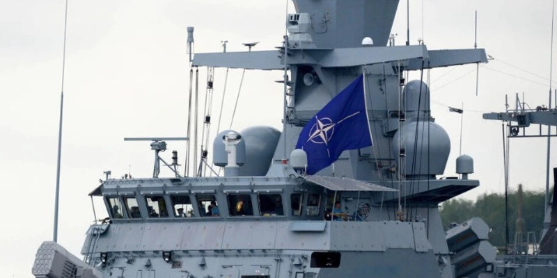 корабль НАТО .фото: картинки яндекс.