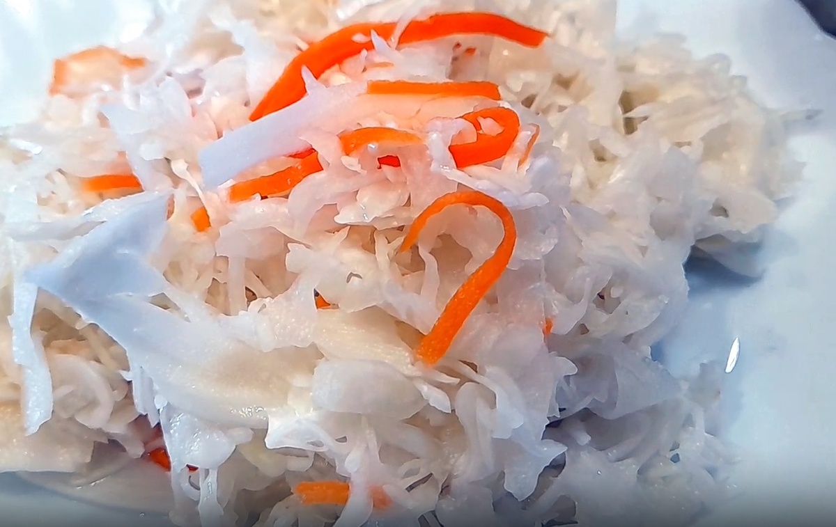 Настоящий вкус квашеной капусты по рецепту бабушки: квашеная капуста по ГОСТу 1956 года — попробуй, как в детстве! Фото автора