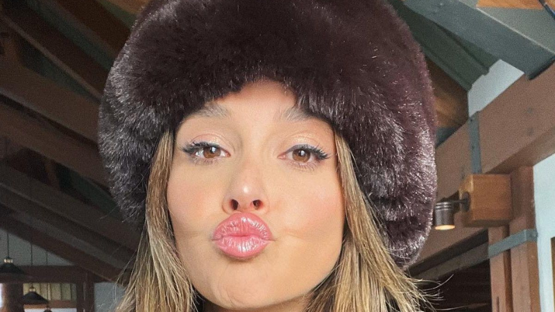 В какой шапке выходить на люди. Тренды головных уборов на зиму 2025/26 от бини до панамы