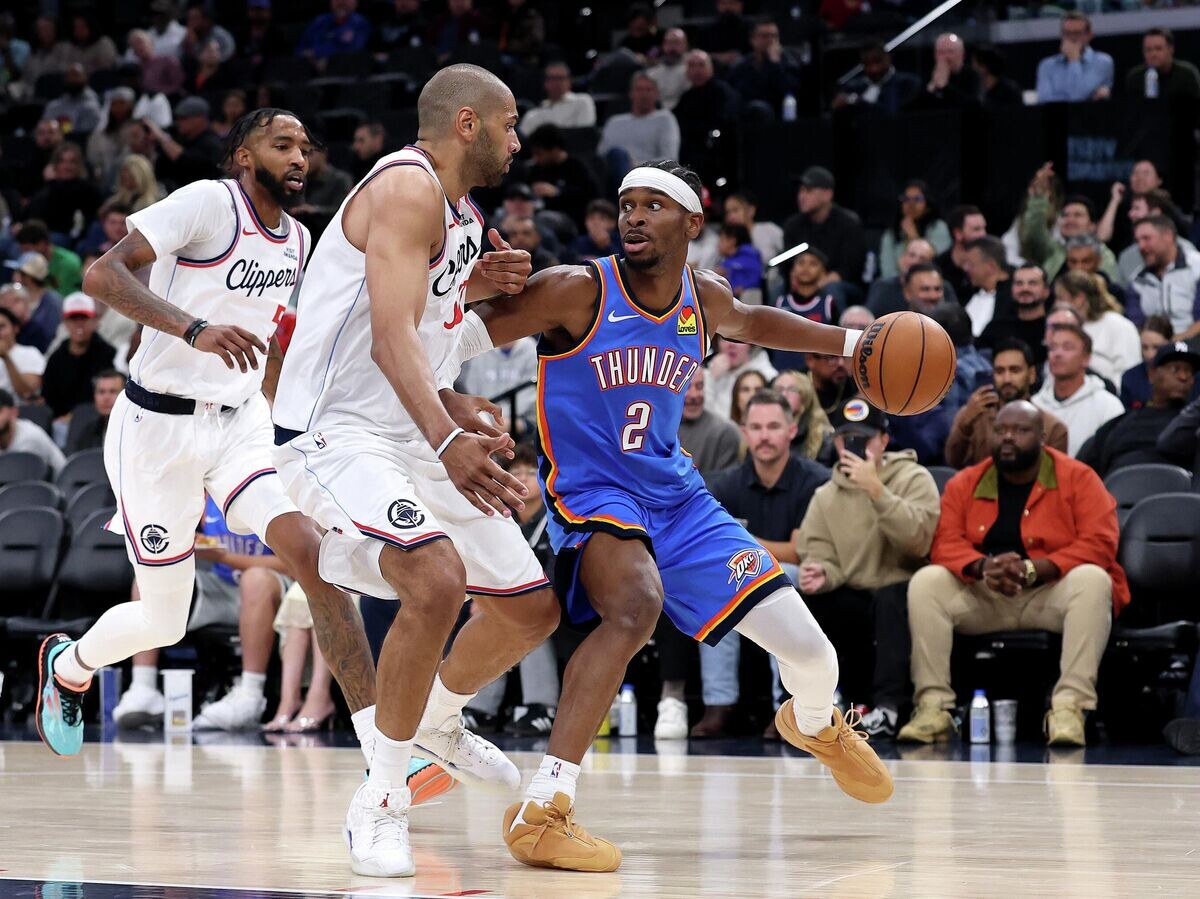    Момент из матча "Оклахома-Сити Тандер" - "Лос-Анджелес Клипперс"© Getty Images / Luke Hales