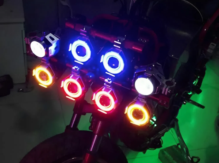 Дополнительная светотехника для мотоцикла.