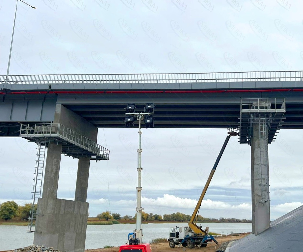 Композитные мостки на объекте в Астрахани