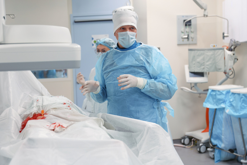     Рентгенхирурги нижневартовской клиники спасли ногу пациентке с критической ишемией