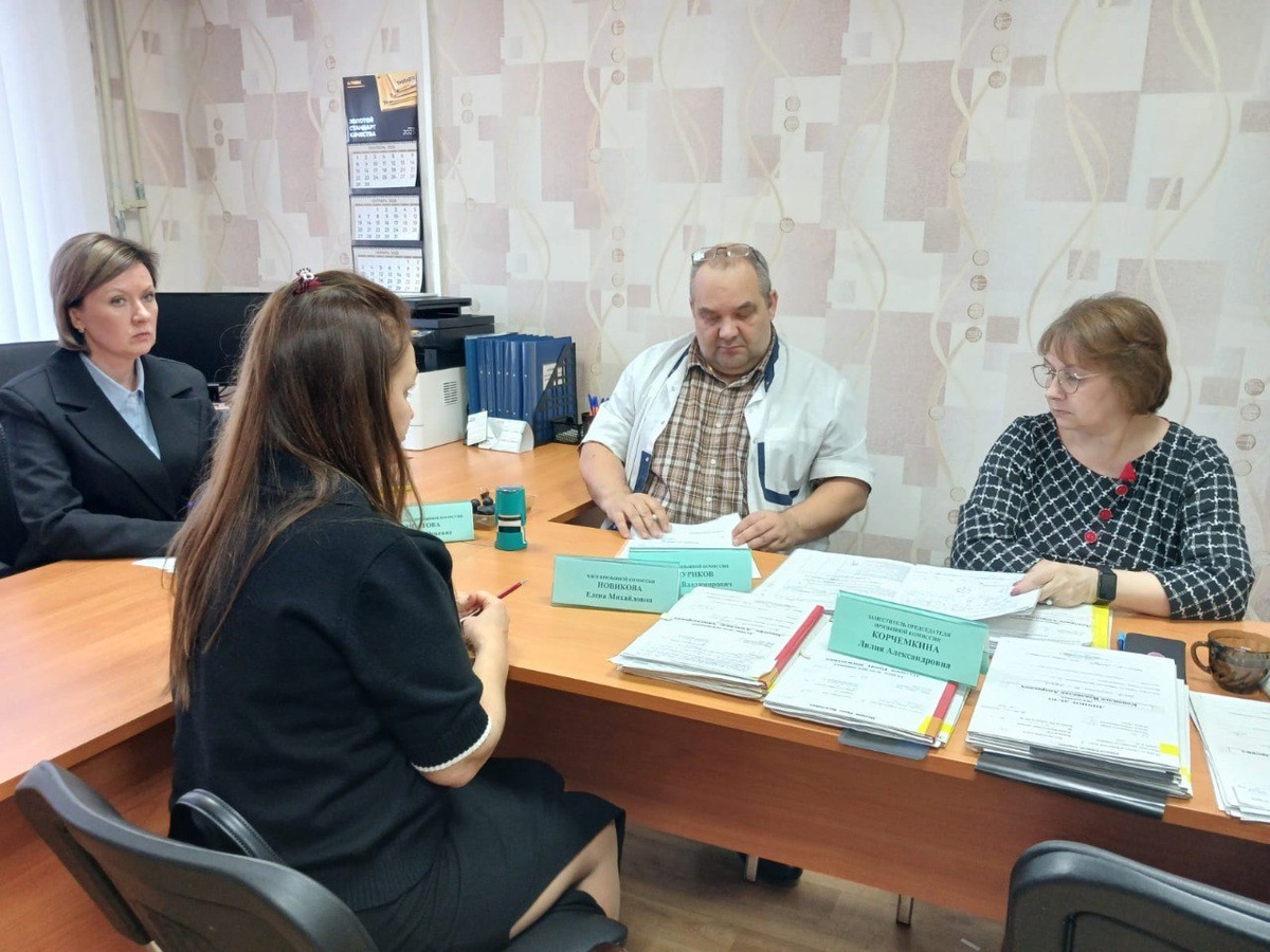 Призывная комиссия в Нижнетуринском округе работает в штатном режиме. Всего через нее пройдет около двухсот юношей / Фото Евгения Кузова