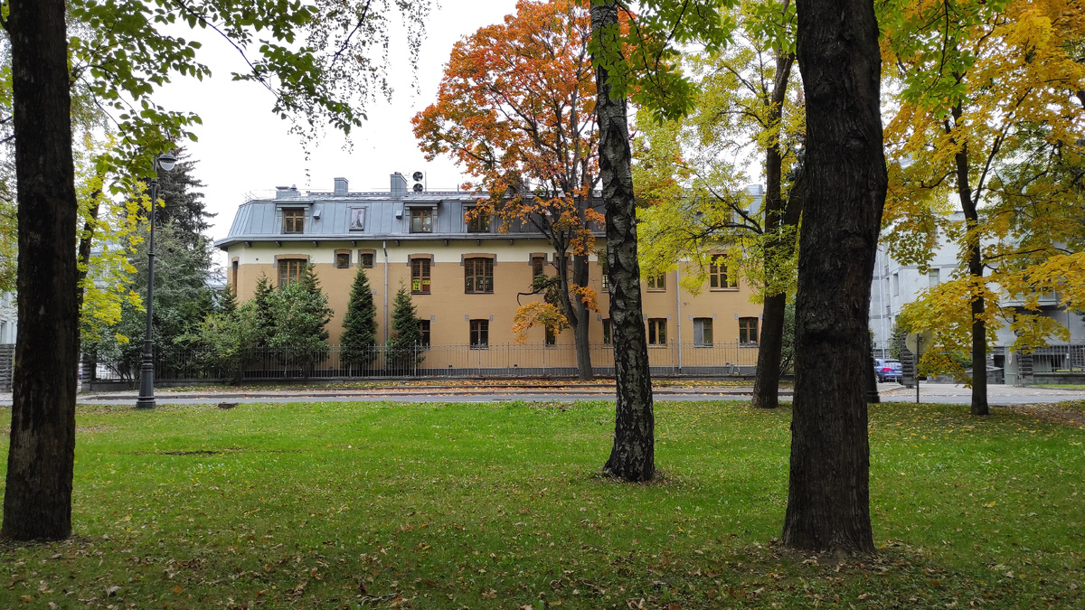 Малоэтажный жилой дом