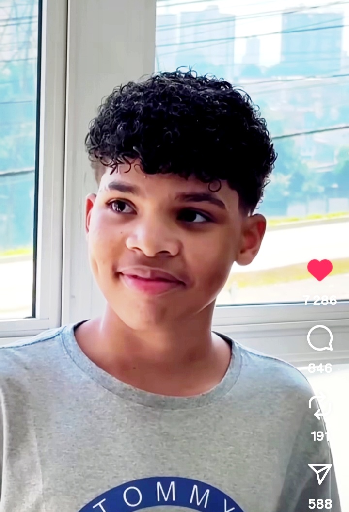 Этот же мальчик. После. Сколько счастья в его глазах! 🥰