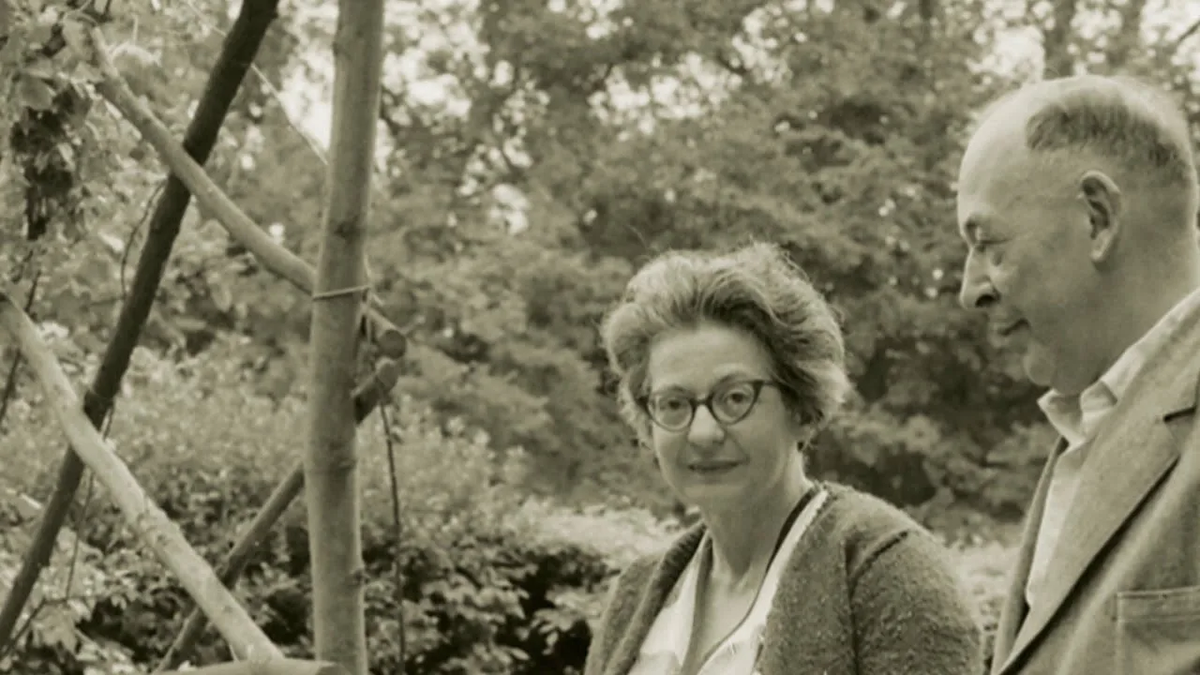 Клайв Льюис и Джой Дэвидмен