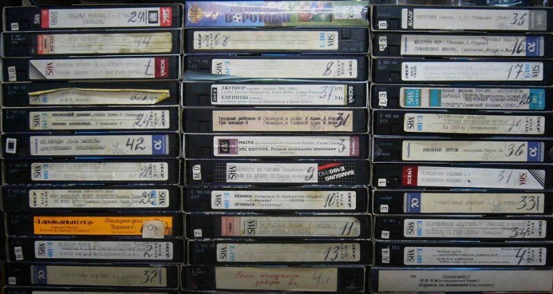 Стилизованное изображение создано для передачи атмосферы эпохи. Образы актеров используются в информационных целях.