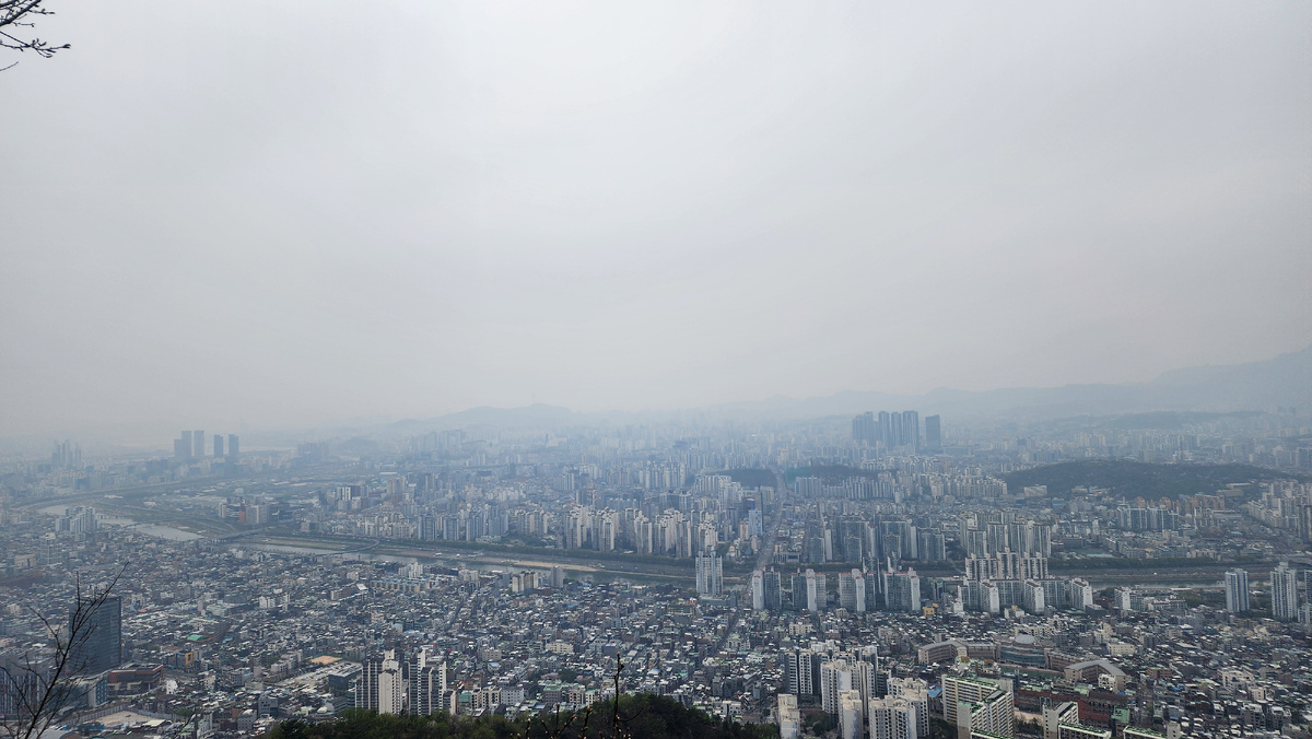 Панорама Сеула с главной горы Намсан