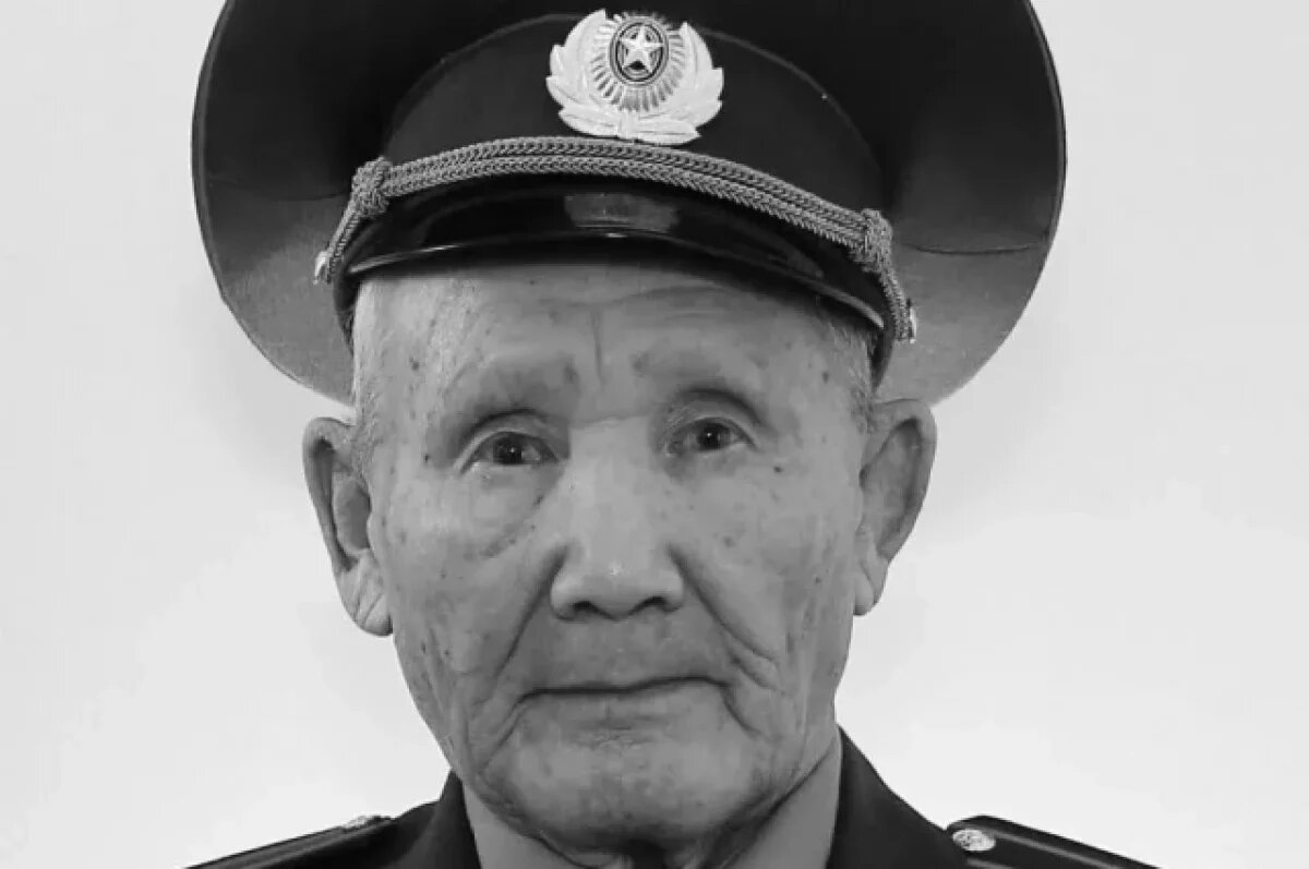    В Якутии умер 100-летний участник Великой Отечественной войны Пётр Яковлев