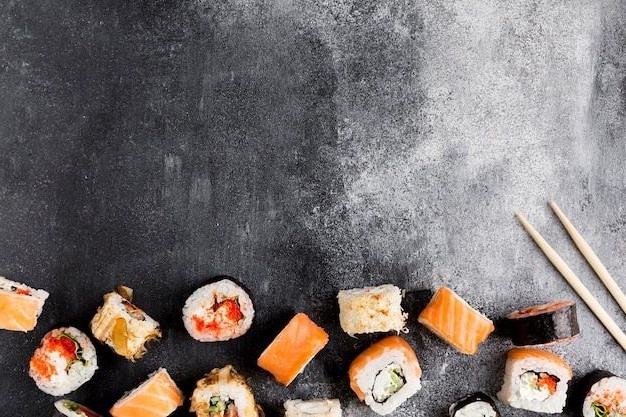 Простые и вкусные домашние роллы Филадельфия идеально подходят как для повседневного меню, так и для праздничного застолья. Такое блюдо легко приготовит даже новичок!