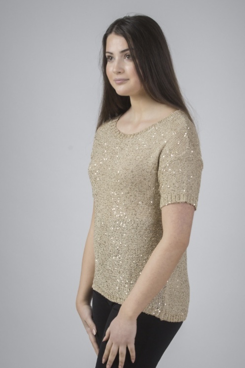 Яркий пример «нарядной кофточки»