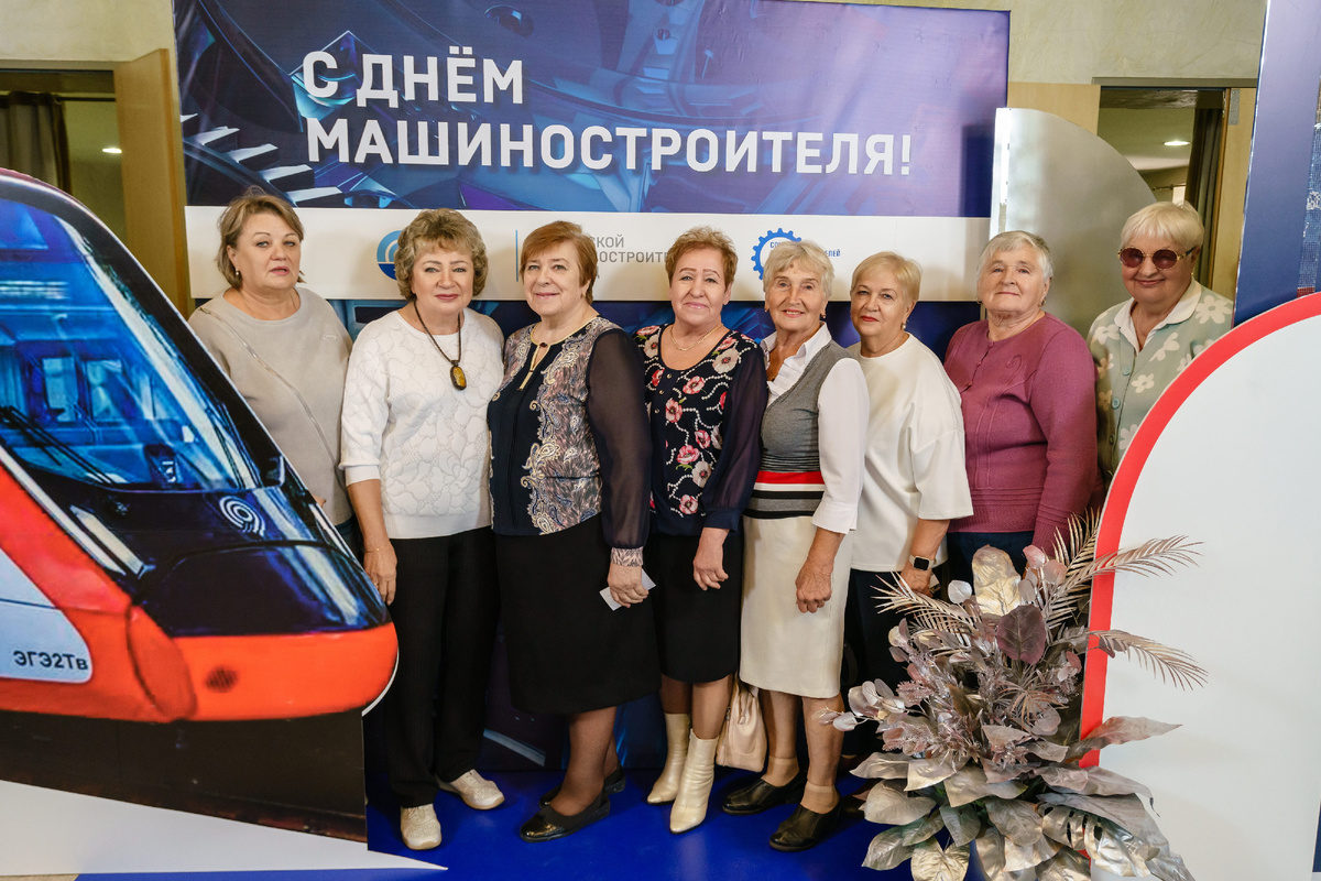 Ветераны ТВЗ (Фото Вадима Дорохина)