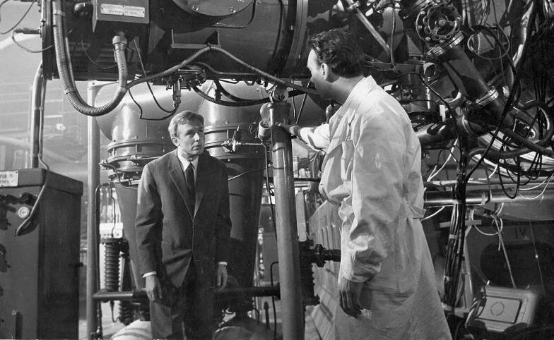 Кадр из фильма «9 дней одного года»