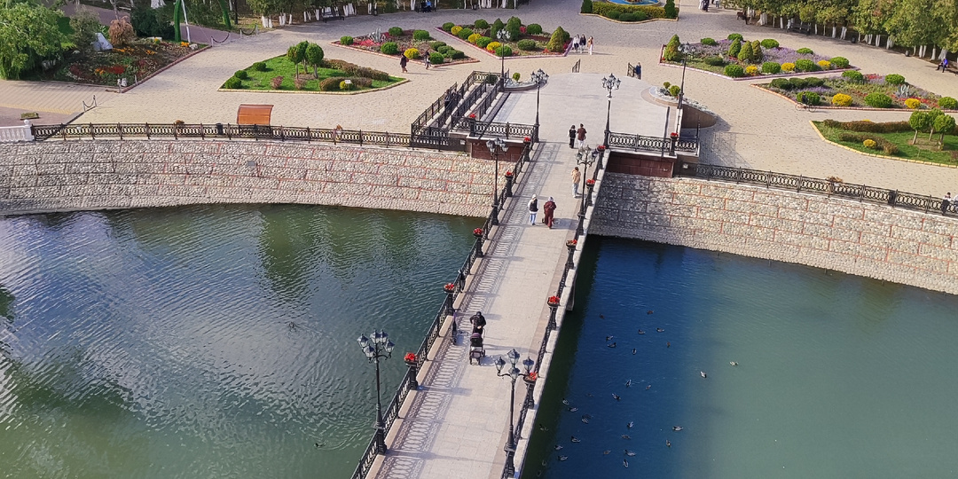 "Зелёный остров": чудесный парк в Черкесске