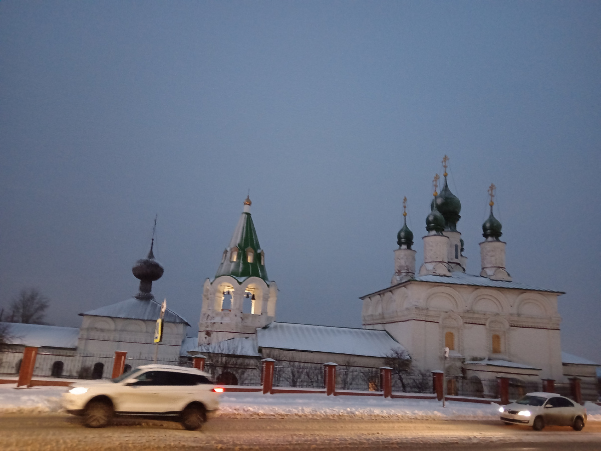 05.11.2025 7:58. Спасо-Преображенская церковь.
