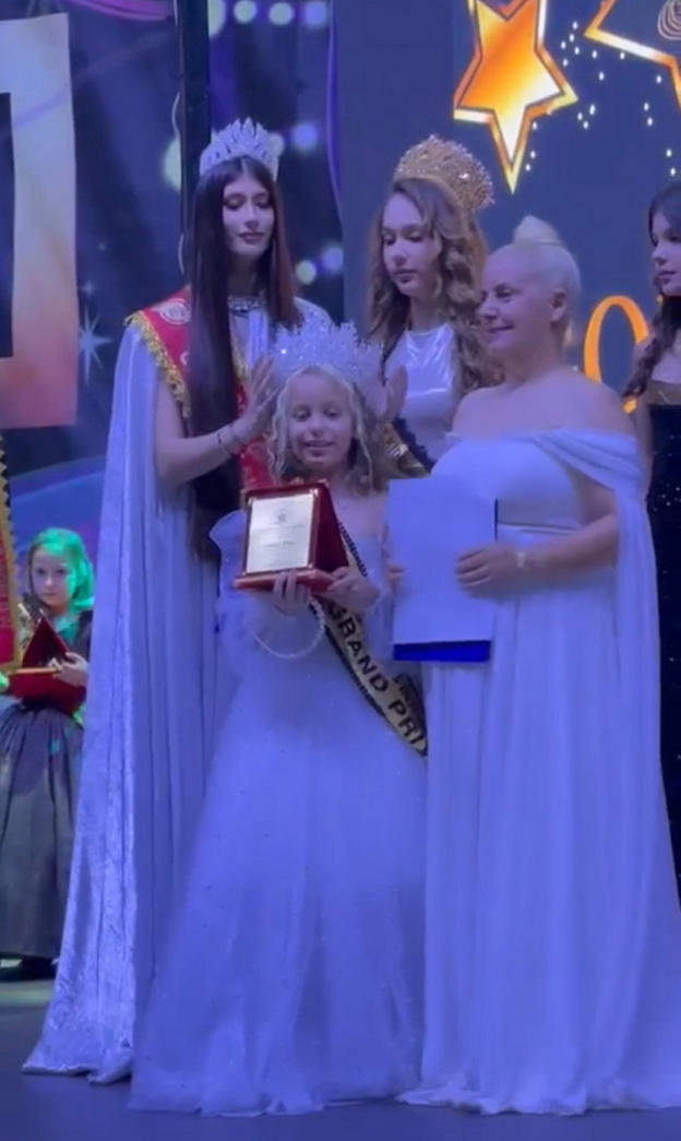    Варвара Высотина из Котельнича победила в международном конкурсе красоты и таланта