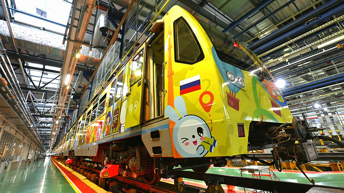 Поезд со Смешариками, Фиксиками и другими героями мульфильмов. Источник: https://clck.ru/3QBE9j