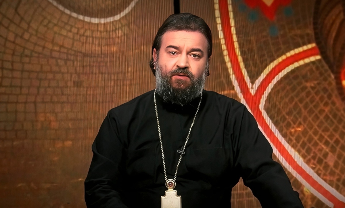 Андрей Ткачёв — протоиерей, настоятель Храма Троицы Живоначальной в Хохлах, писатель, телеведущий, блогер, миссионер.