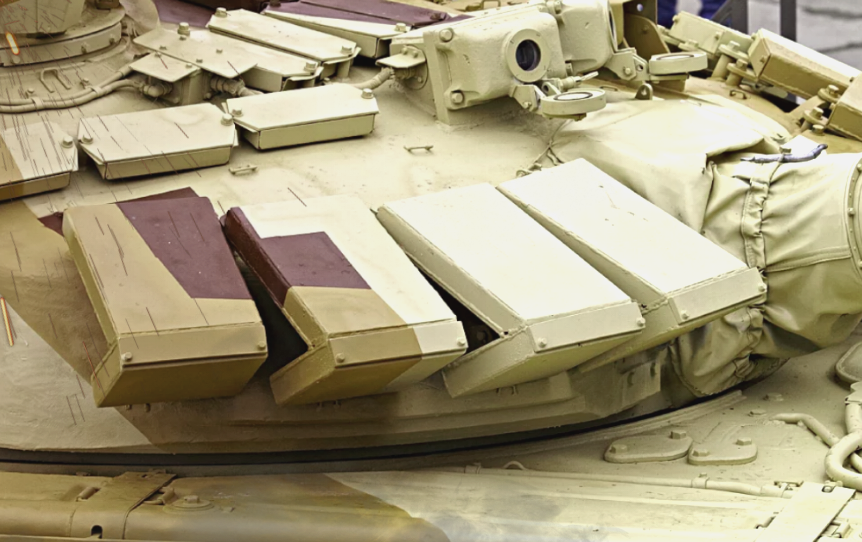 Комплекс встроенной динамической защиты «Контакт-5» на Т-90