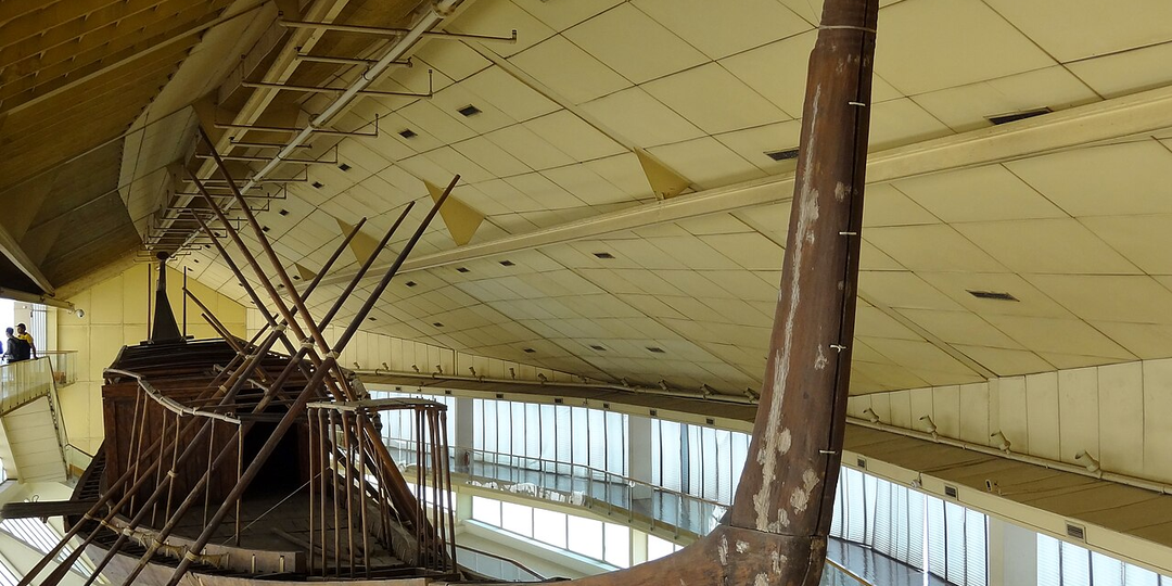 Погребальная лодка фараона Хуфу - корабль, возрастом 4600 лет