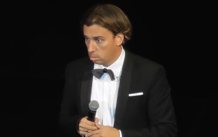 Фото: Prt Scr youtube.com / Andrew S.