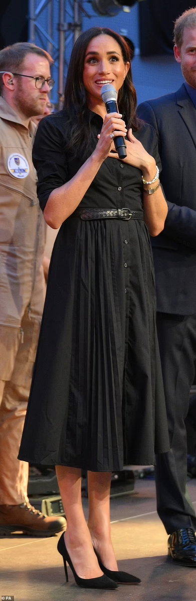 "Да, да! Я икона... Точно-точно!.." Источник фото: dailymail.co.uk