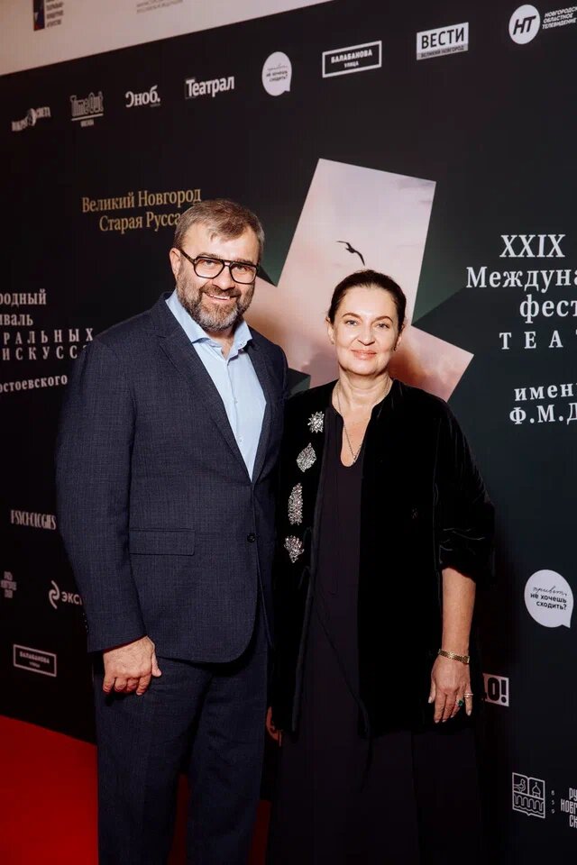    Михаил пореченков с женой Ольгой редакция RTWeek