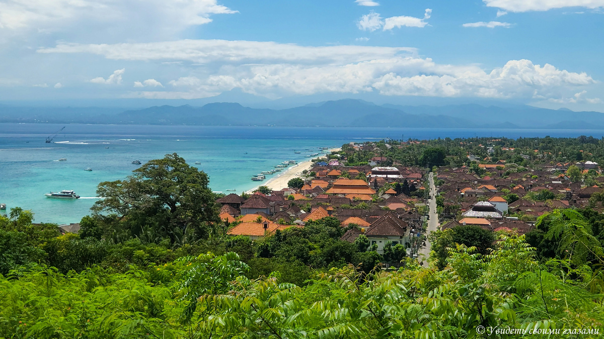 Остров Лембонган, вид на пляж Джунгутбату